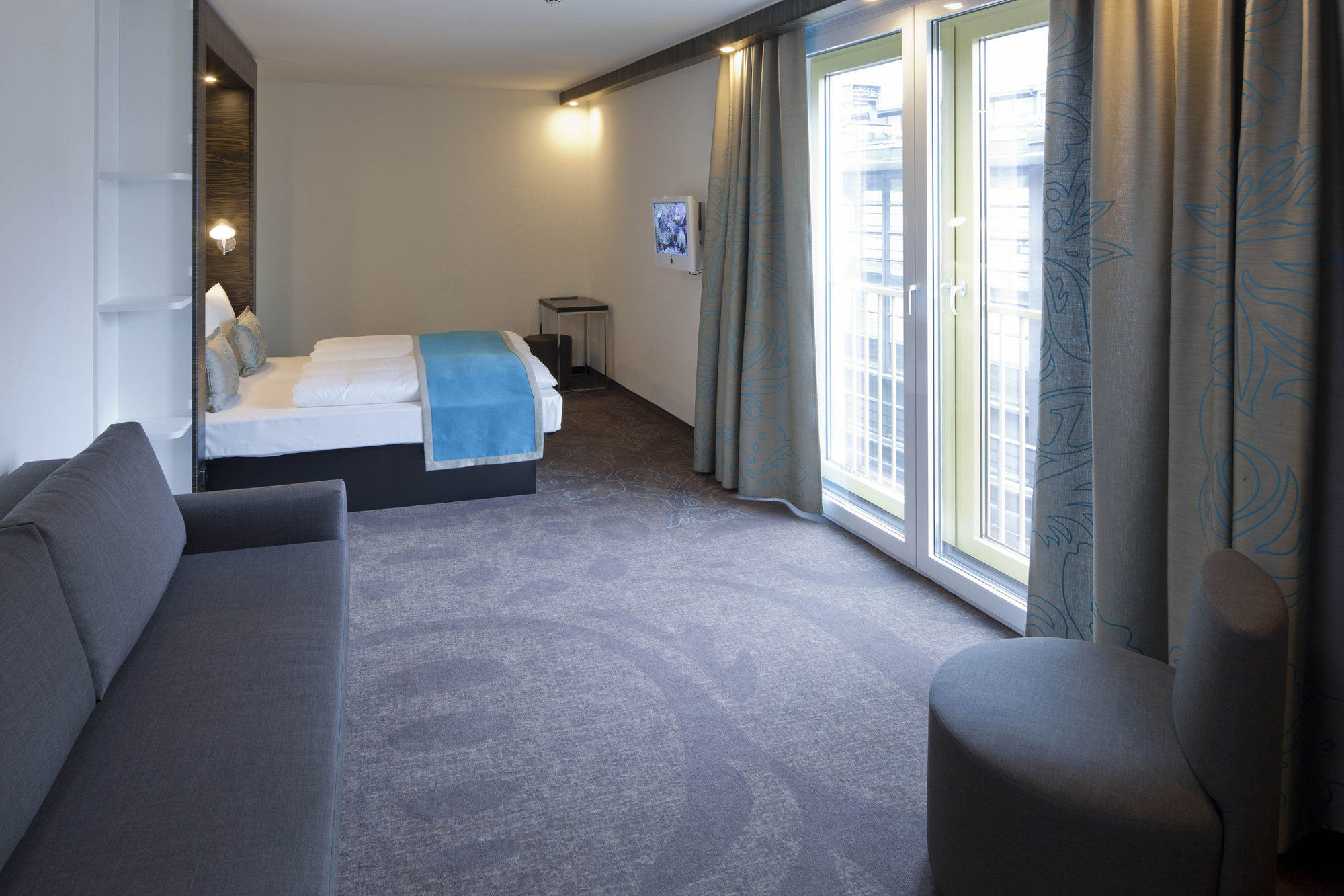 Hotel One Ku'damm 3*